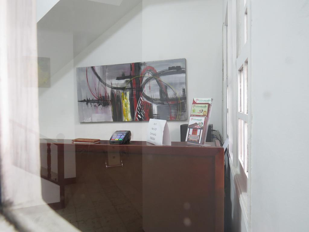 Hostal Casa Prado Медельин Экстерьер фото